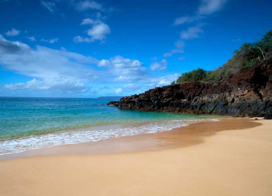 Luxury Jet Charter Flights to Molokai